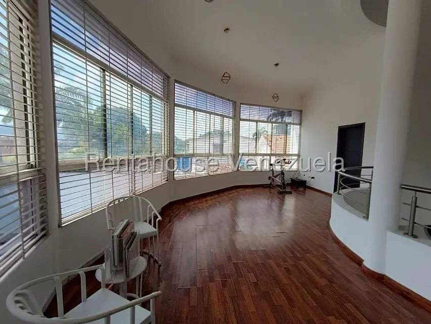 Casa (Duplex) en Venta en La Viña, Carabobo - 33