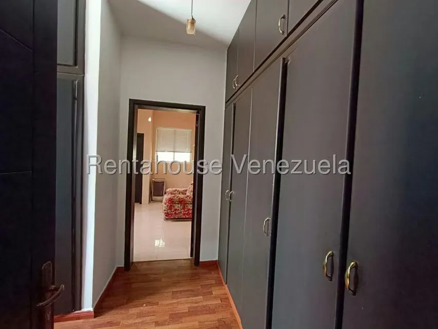 Casa (Duplex) en Venta en La Viña, Carabobo - 39