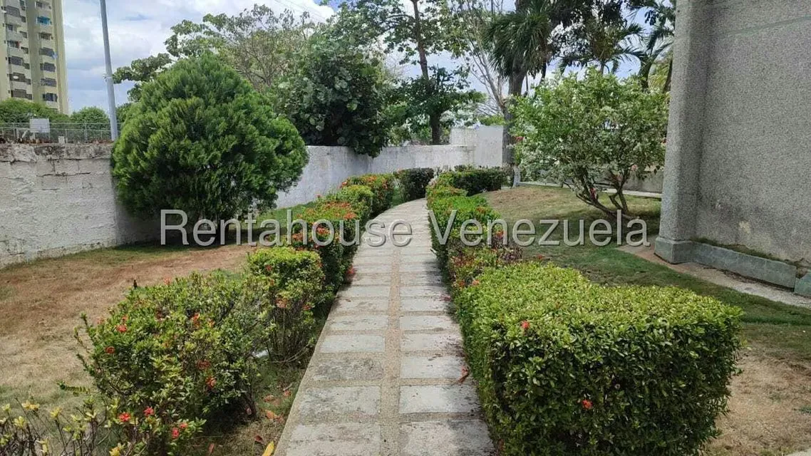 Apartamento (1 Nivel) en Venta en Ciudad Balneario Higuerote, Miranda - 3