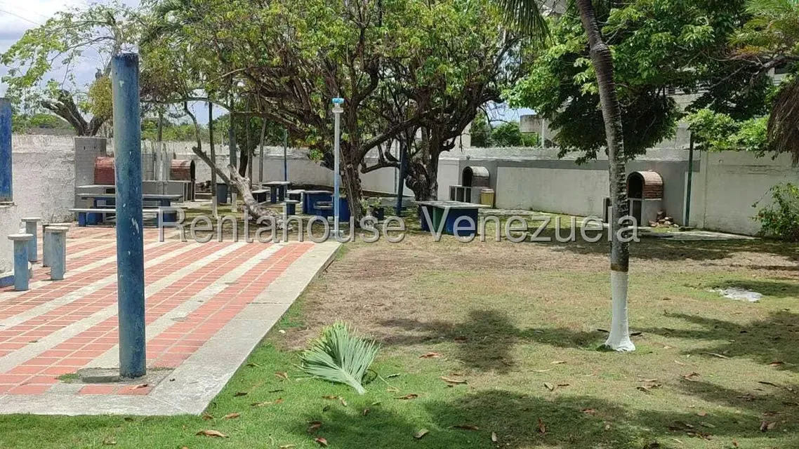 Apartamento (1 Nivel) en Venta en Ciudad Balneario Higuerote, Miranda - 8