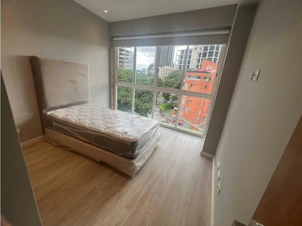 Alquilo apartamento amoblado 140m2 La Castellana 3177 - 24