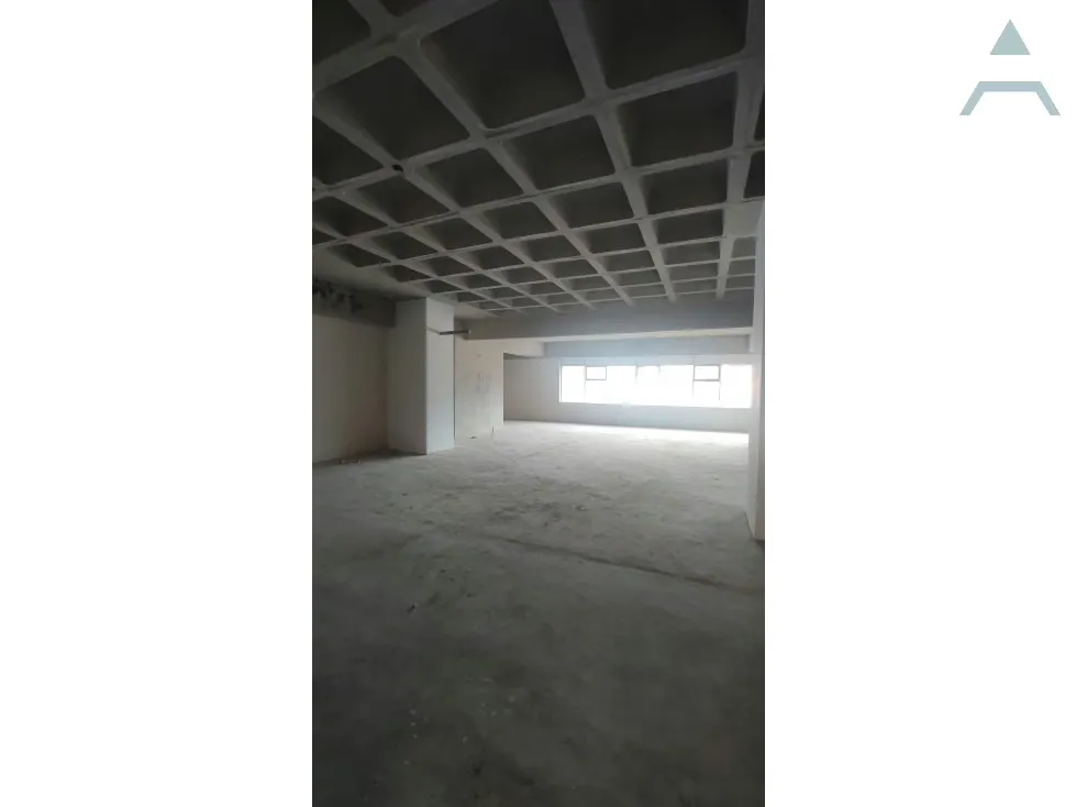 Se alquila Oficina 160m² Las Mercedes - 3