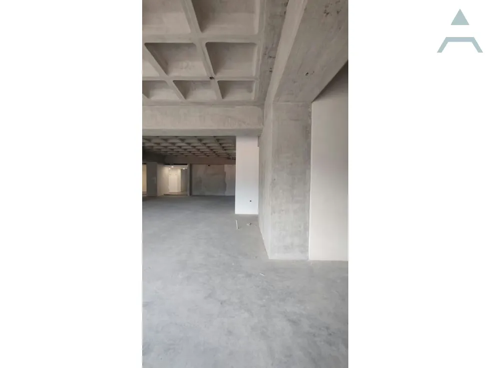 Se alquila Oficina 160m² Las Mercedes - 5