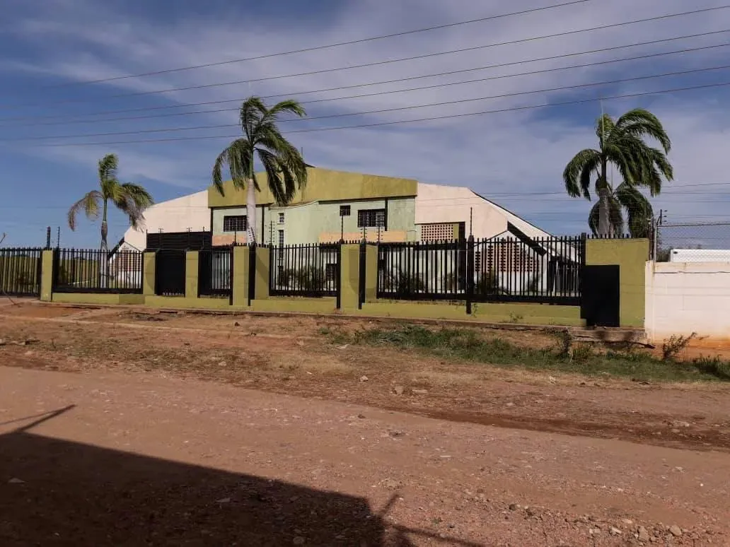 Vendo excelente galpón en Zona Industrial Etapa I San Francisco Zulia