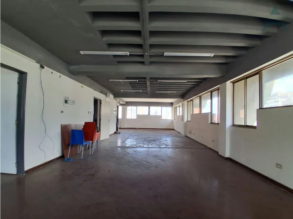 Se vende Edificio 4705m² Av Libertador - 24