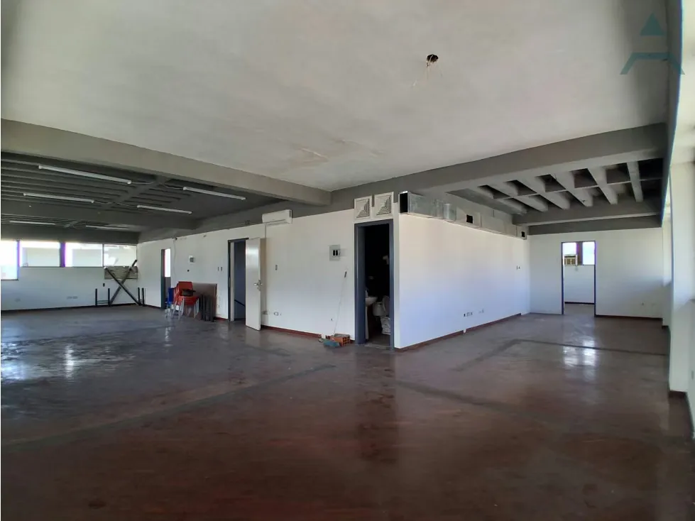Se vende Edificio 4705m² Av Libertador - 25