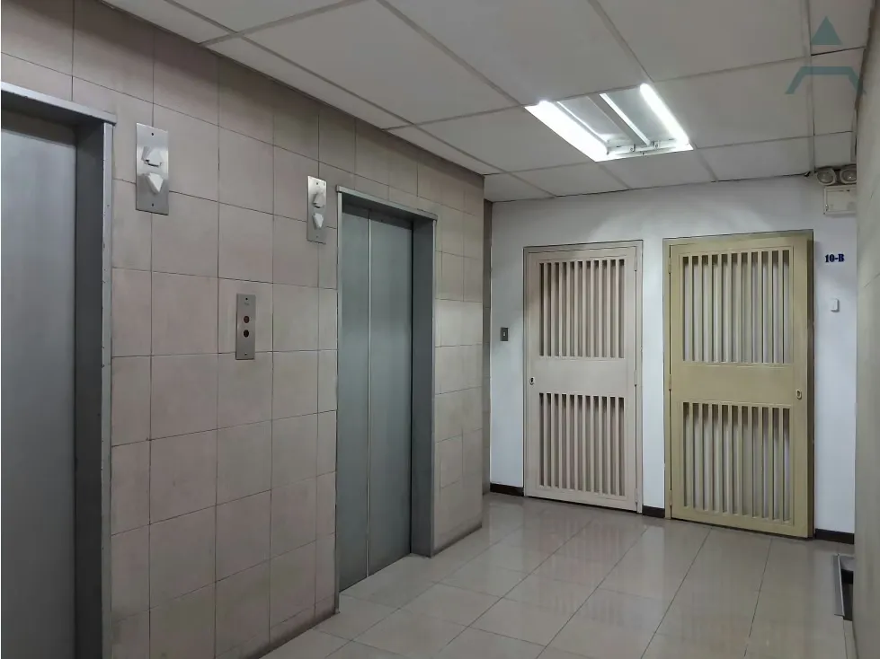 Se vende Edificio 4705m² Av Libertador - 6