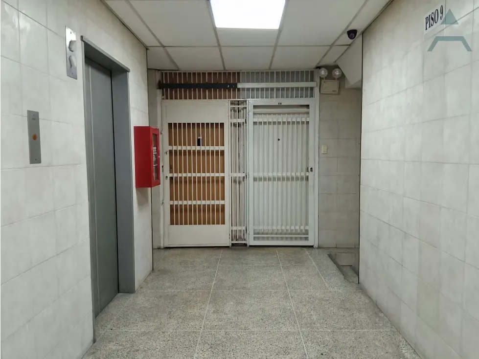 Se vende Edificio 4705m² Av Libertador - 8