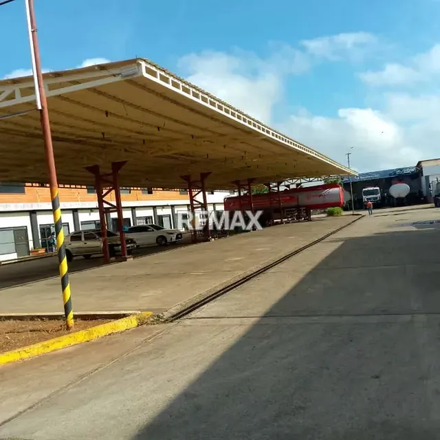 Complejo Comercial En Venta - El Tigre - 4