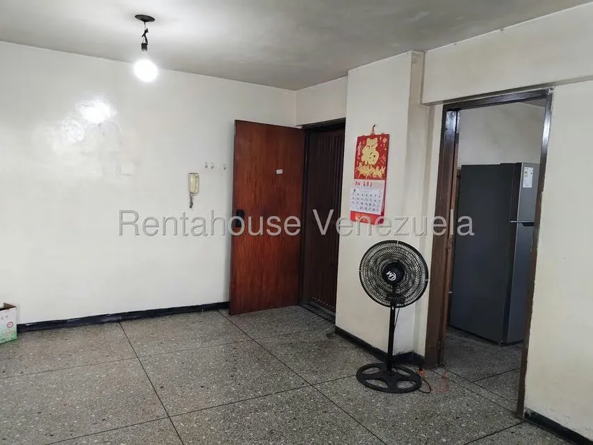 Apartamento (1 Nivel) en Venta en Avenida Lara, Carabobo - 2
