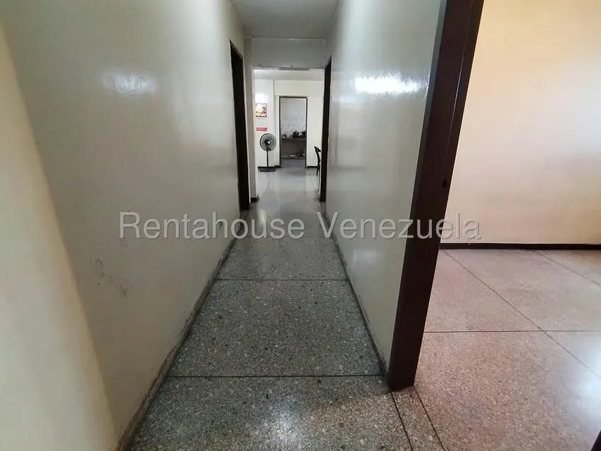 Apartamento (1 Nivel) en Venta en Avenida Lara, Carabobo - 8