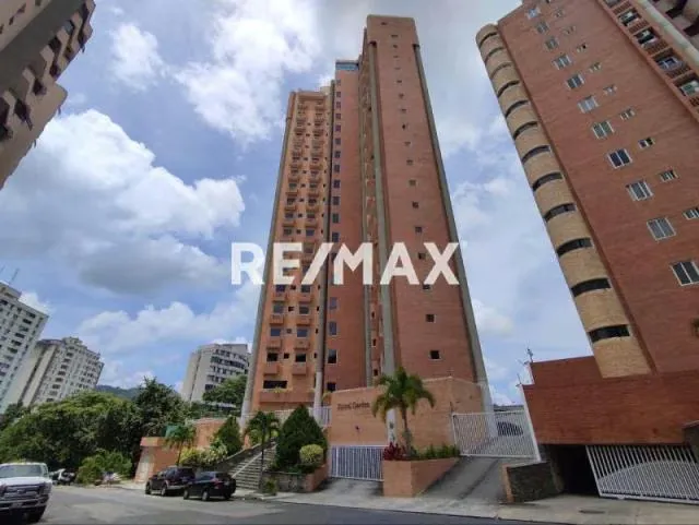 ALQUILER ESPECTACULAR PENT HOUSE . 3 NIVELES, 800m2 urbanización el Bosque - 2