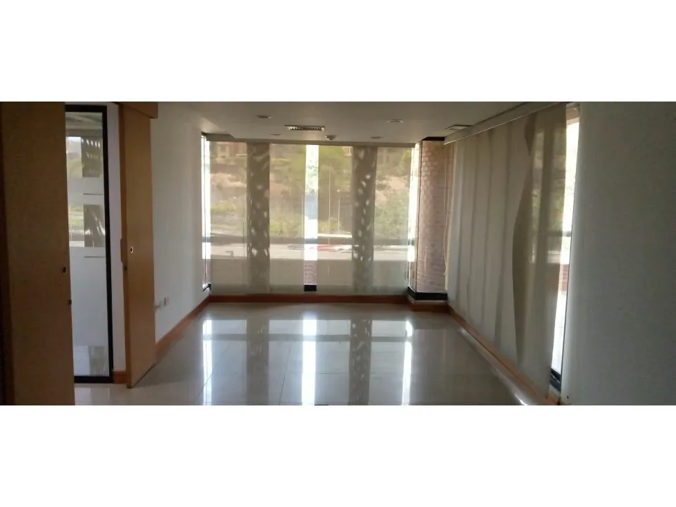 Alquilo Oficina EL ROSAL $4.000 / 300m2 + 200 terrazas - 8
