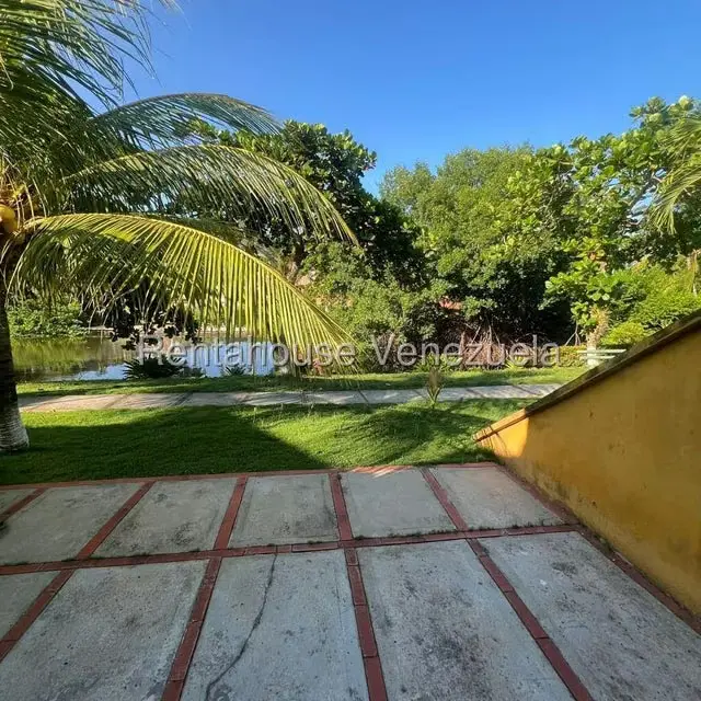 Townhouse (Duplex) en Venta en Los Canales de Rio Chico, Miranda - 16