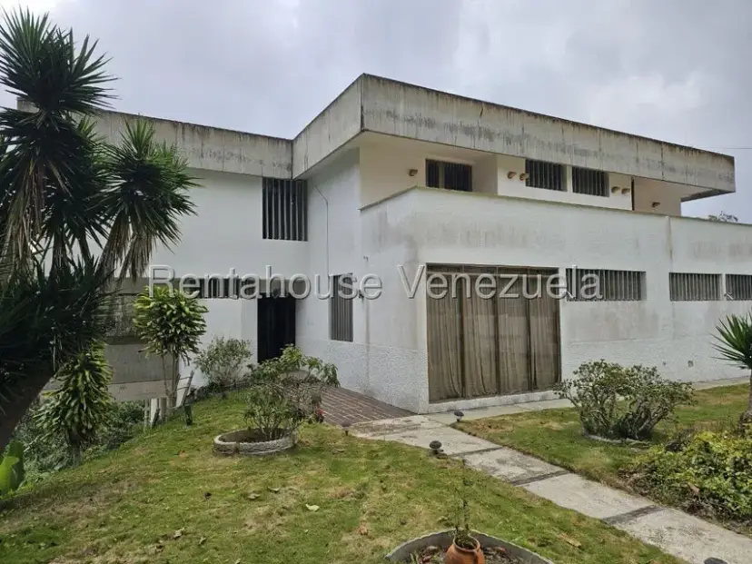 Casa (Multipes Niveles) en Venta en Club de Campo, Miranda