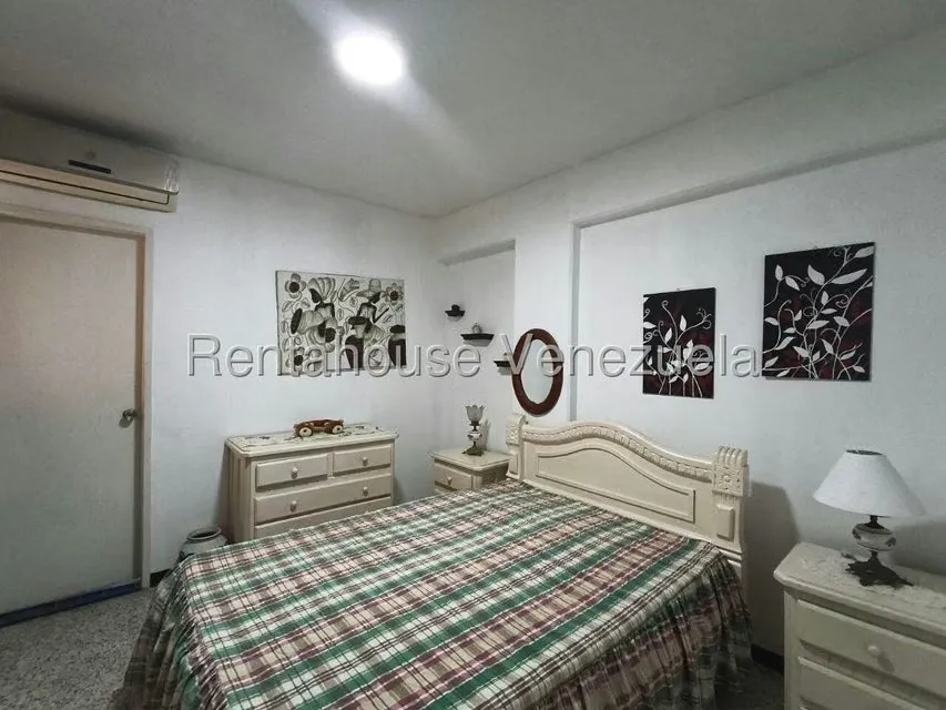 Apartamento (1 Nivel) en Alquiler en Centro, Lara - 13