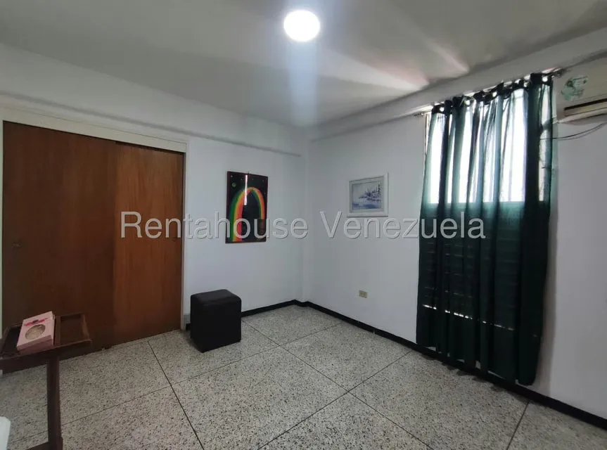 Apartamento (1 Nivel) en Alquiler en Centro, Lara - 15