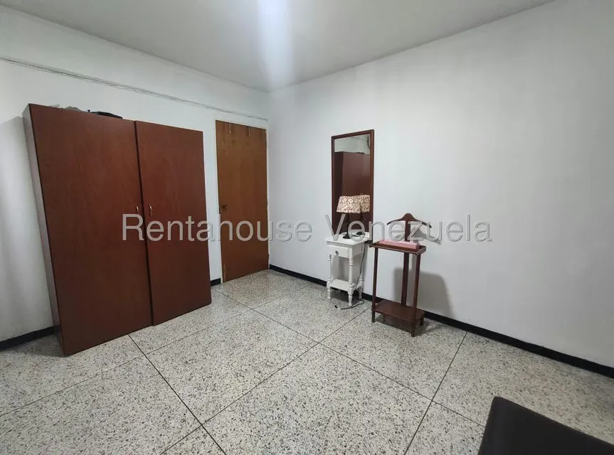 Apartamento (1 Nivel) en Alquiler en Centro, Lara - 17