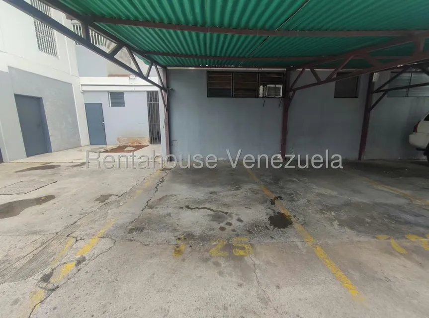 Apartamento (1 Nivel) en Alquiler en Centro, Lara - 20