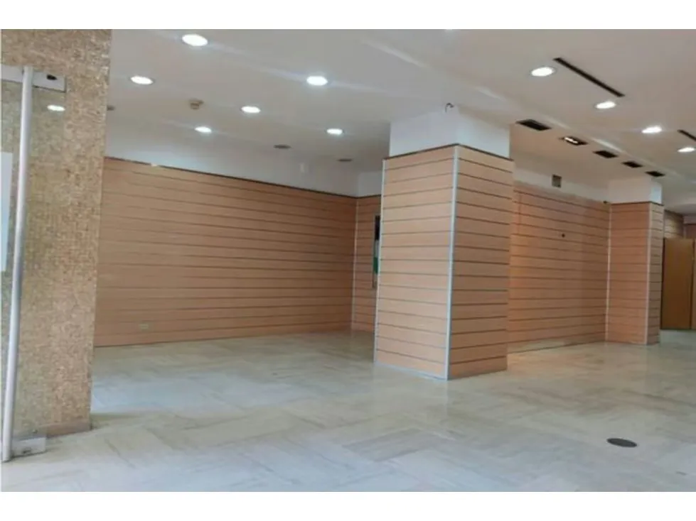 Se Alquila exclusivo Local 113 M2 Centro Comercial San Ignacio - 11