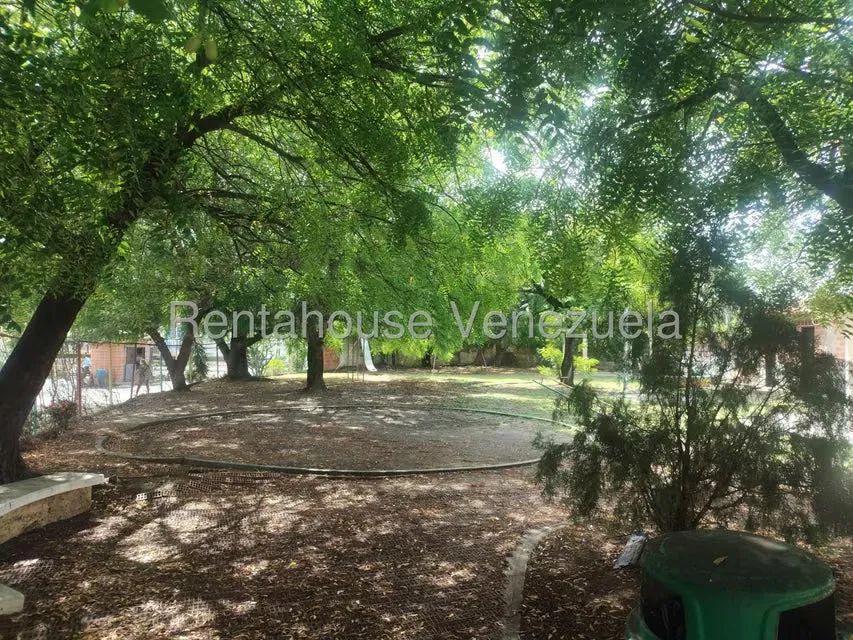 Casa (Multipes Niveles) en Venta en Parque Residencial La Muralla, Miranda - 42