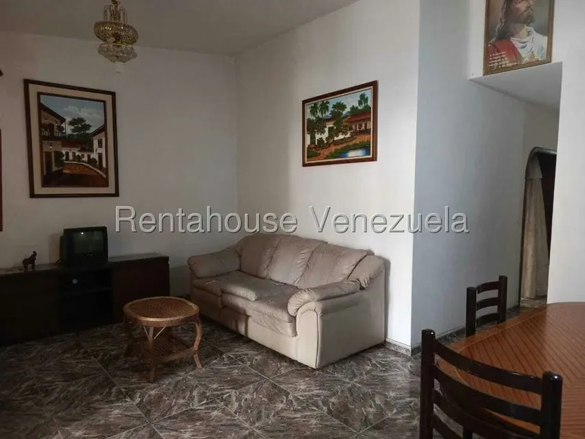 Casa (Multipes Niveles) en Venta en Parque Residencial La Muralla, Miranda - 43