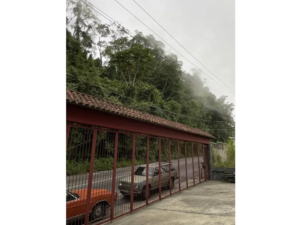 VENTA DE EDIFICIO EN EL JUNQUITO KM 15, MUNICIPIO LIBERTADOR - 5