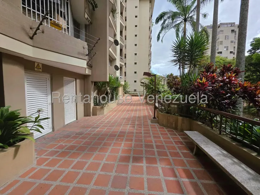 Apartamento (Penthouse) en Venta en Terrazas del Avila, Distrito Metropolitano - 2