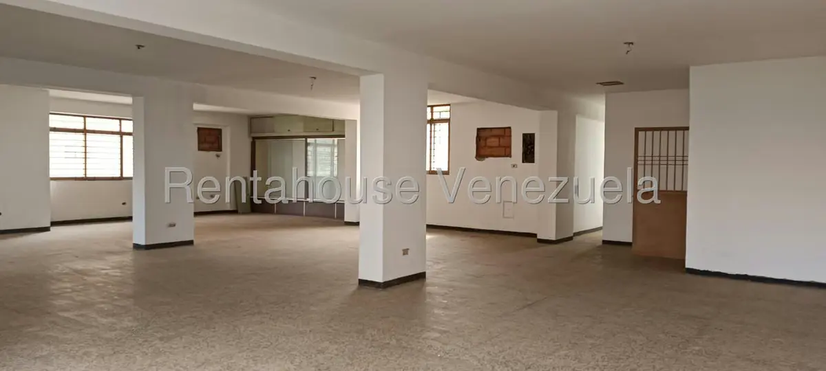 Oficina en Venta en Avenida Bella Vista, Zulia - 11