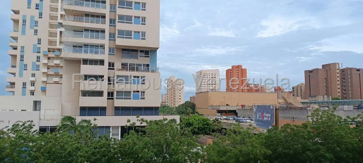 Oficina en Venta en Avenida Bella Vista, Zulia - 12