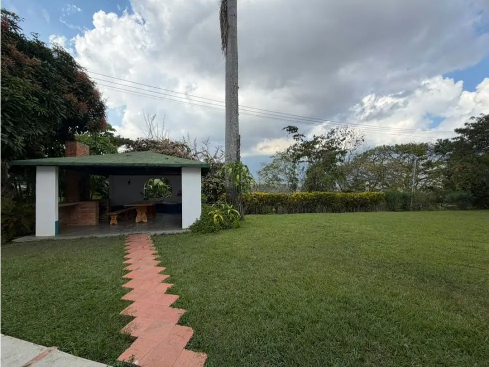 Vendo casa 500m2 Cerro Verde 7544 - 7