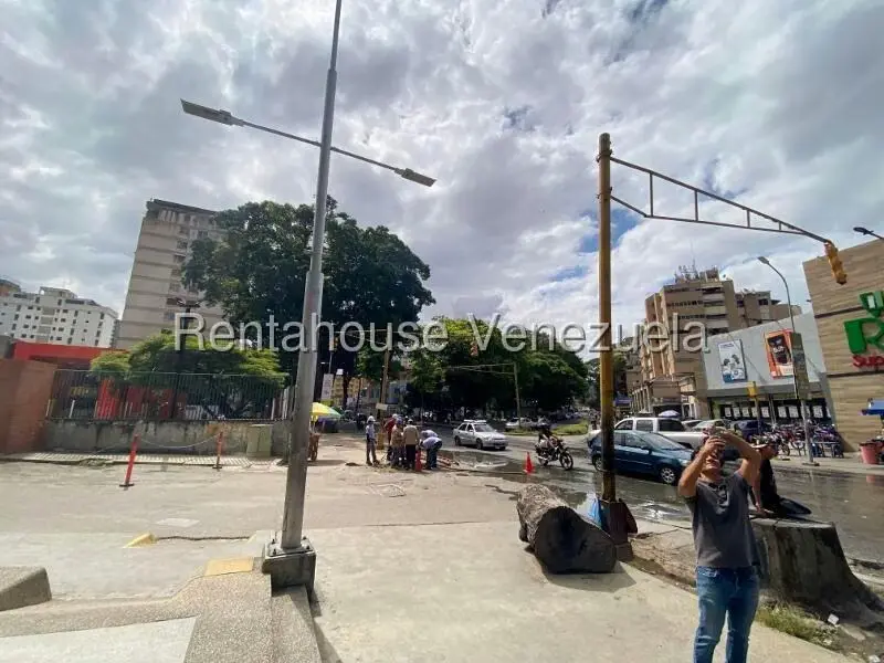Local Comercial en Alquiler en El Paraiso, Distrito Metropolitano - 15