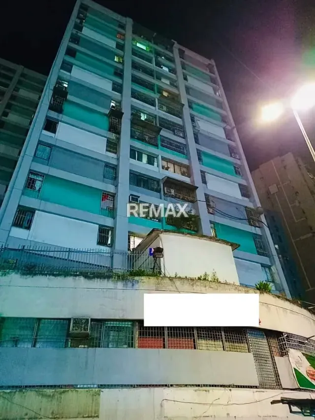 Venta de Apartamento Av. San Martin, (Capuchinos)