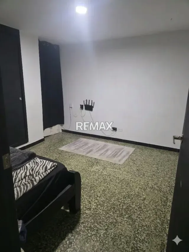 APARTAMENTO EN VENTA EDIF. LAS FLORES ZONA SUR EN MARACAIBO - 5