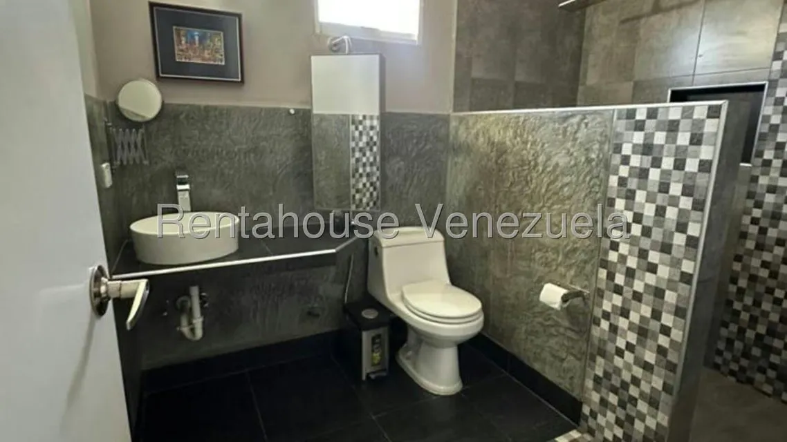 Casa (Multipes Niveles) en Venta en El Yaque, Nueva Esparta - 12