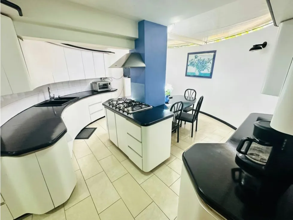 Se VENDE TH-414m²-4H+3B+1HS+1BS+4P+Vig-La Boyera-MG - 18