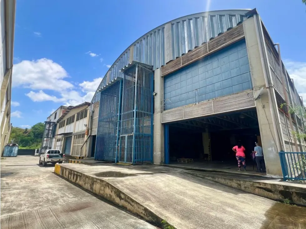 En Venta Galpon Zona Industrial Cloris 20.000m2. Guarenas - Miranda - 11