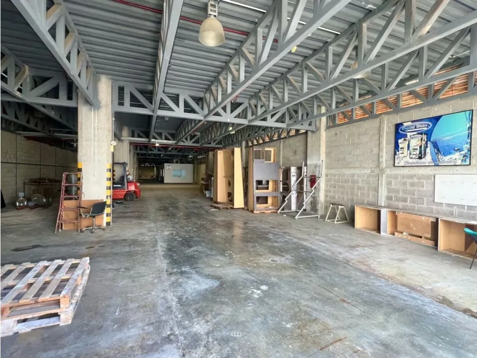 En Venta Galpon Zona Industrial Cloris 20.000m2. Guarenas - Miranda - 14