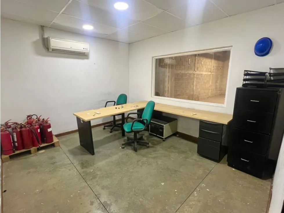 En Venta Galpon Zona Industrial Cloris 20.000m2. Guarenas - Miranda - 18