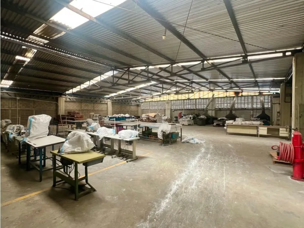 En Venta Galpon Zona Industrial Cloris 20.000m2. Guarenas - Miranda - 27