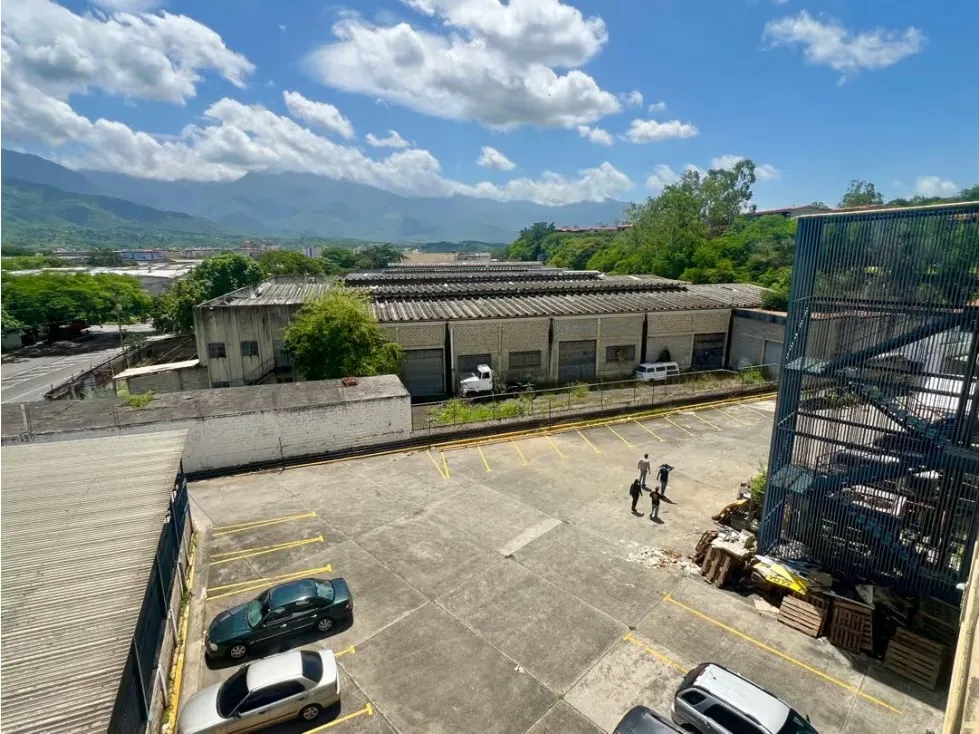 En Venta Galpon Zona Industrial Cloris 20.000m2. Guarenas - Miranda - 31