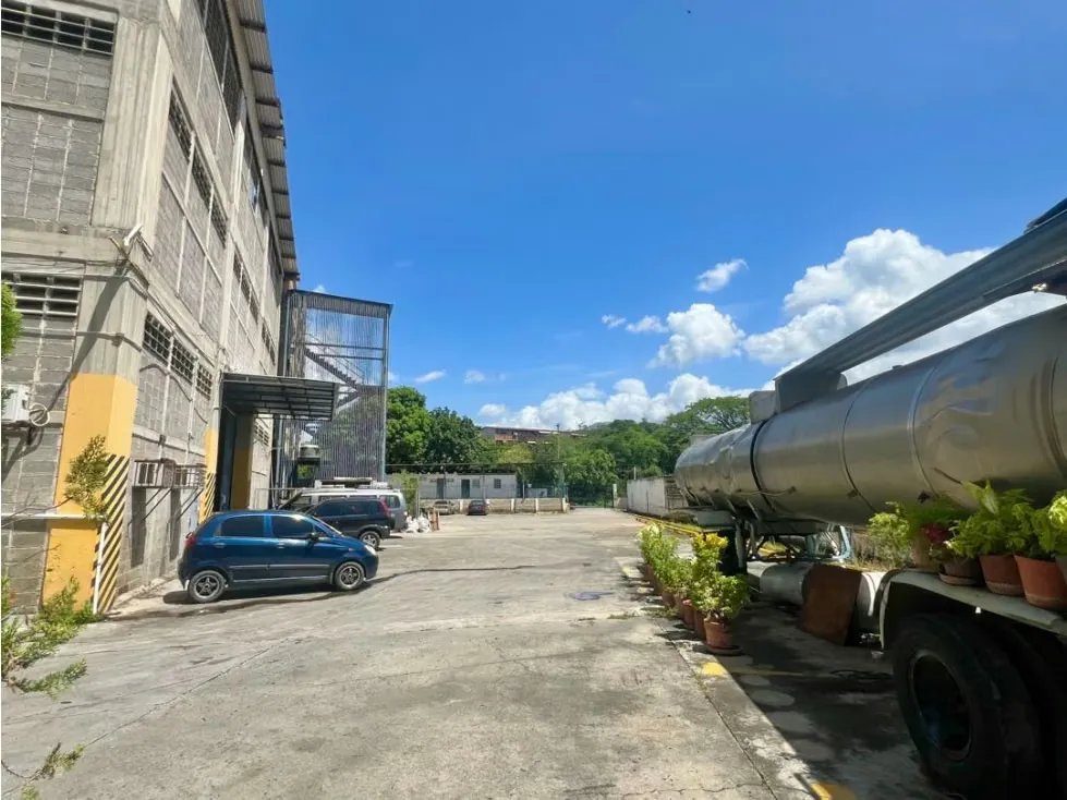 En Venta Galpon Zona Industrial Cloris 20.000m2. Guarenas - Miranda - 38
