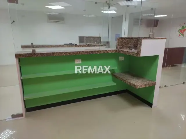 SE ALQUILA LOCAL COMERCIAL EN BARQUISIMETO CON 15M2 - 6