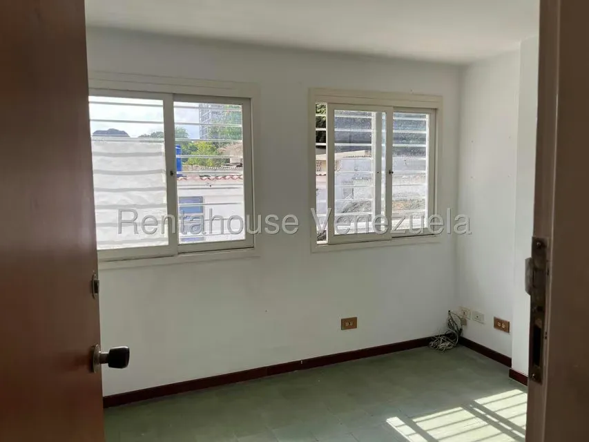 Casa (Duplex) en Venta en Chuao, Distrito Metropolitano - 16