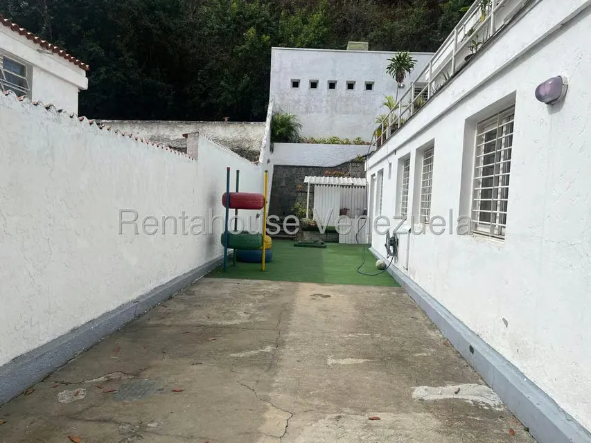 Casa (Duplex) en Venta en Chuao, Distrito Metropolitano - 3