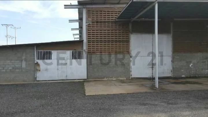 Alquilo Galpones Complejo Cerrado, San Francisco, desde 2.000m2 hasta 3.000m2 - 7
