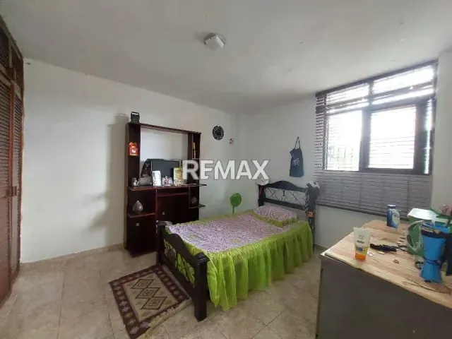 Vendo apartamento Ubicado en la Unidad Vecinal - 8