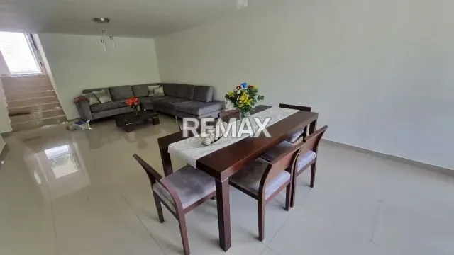 CASA EN VENTA URBANIZACIÓN LOS CASTORES - 4