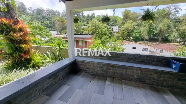 CASA EN VENTA URBANIZACIÓN LOS CASTORES - 8