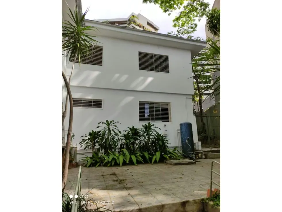 Vendo casa 498mts2 4h/4b/4p Altamira 8391